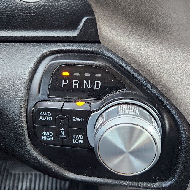 Used 2022 RAM 1500 Laramie AWD/4WD image 30