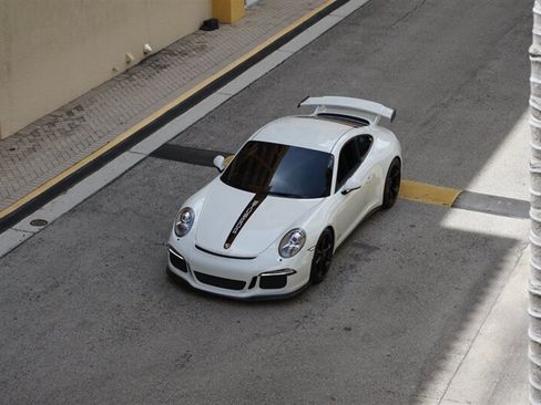 Used 2015 Porsche 911 GT3 RWD image 61