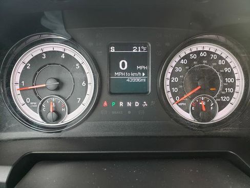 Certified 2024 RAM 1500 Classic SLT image 20