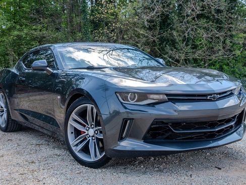 Used 2017 Chevrolet Camaro LT image 7