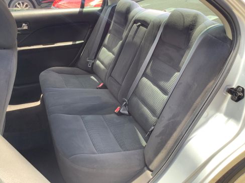 Used 2006 Ford Fusion SE FWD image 13