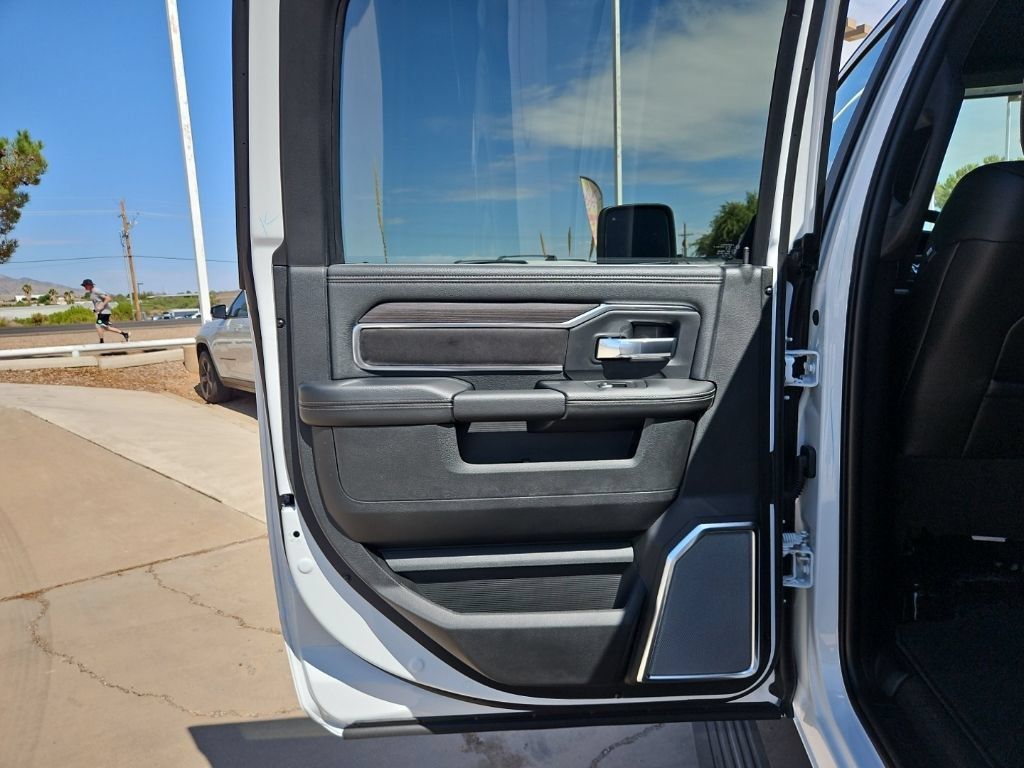 New 2026 RAM 2500 Laramie w/ Night Edition AWD/4WD image 14