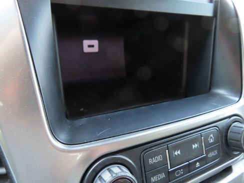 Used 2017 Chevrolet Suburban LT w/ Luxury Package image 27