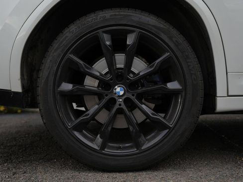 Used 2022 BMW X4 xDrive30i w/ M Sport Package 2 AWD/4WD image 11