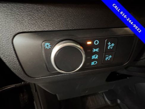 Used 2022 Ford Escape SE w/ Cold Weather Package image 24