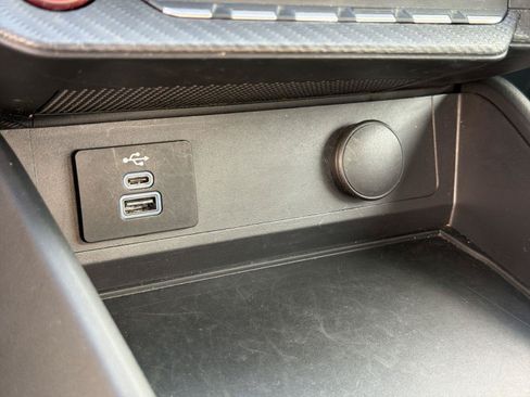 Used 2025 Ford Mustang Convertible RWD image 35