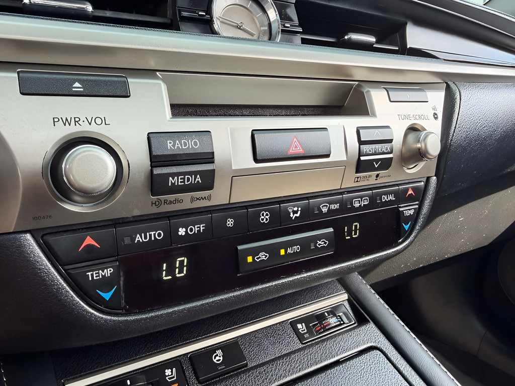 Used 2016 Lexus ES 350 w/ Navigation System Package FWD image 47
