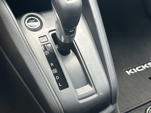 Certified 2025 Nissan Kicks Play S FWD image 31