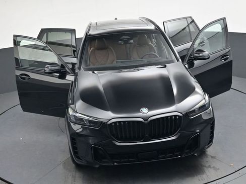 New 2026 BMW X5 xDrive40i w/ M Sport Package AWD/4WD image 42
