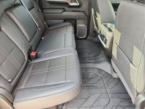 Certified 2022 Chevrolet Silverado 1500 High Country w/ High Country Premium Package AWD/4WD image 28