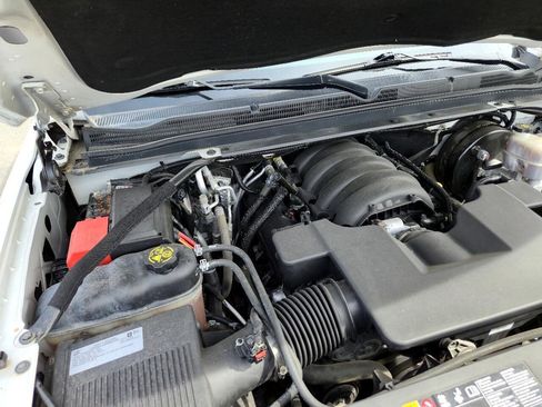 Used 2019 Chevrolet Suburban Premier image 78