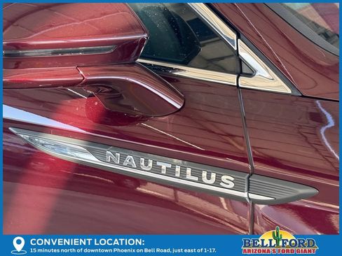 Used 2023 Lincoln Nautilus Reserve w/ Equipment Group 201A FWD image 6