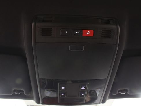 Used 2017 Volkswagen GTI Sport FWD image 40