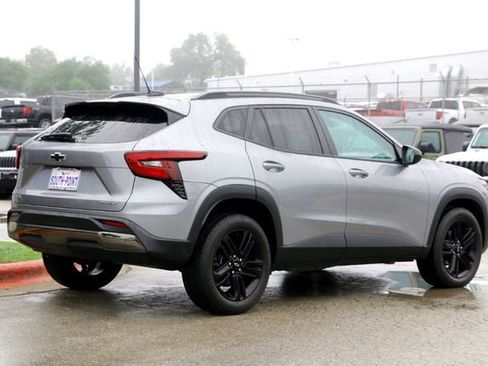 Used 2025 Chevrolet Trax ACTIV w/ Driver Confidence Package FWD image 5