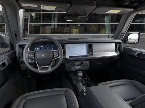 New 2026 Ford Bronco Outer Banks AWD/4WD image 9