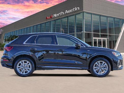 Certified 2025 Audi Q3 2.0T Premium w/ Convenience Package image 3