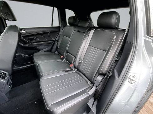 Used 2023 Volkswagen Tiguan SE R-Line AWD/4WD image 24