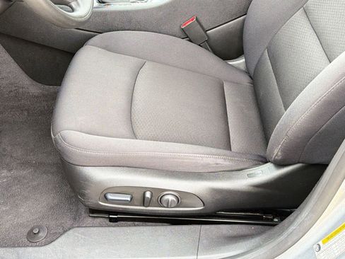 Used 2023 Chevrolet Malibu LT FWD image 13