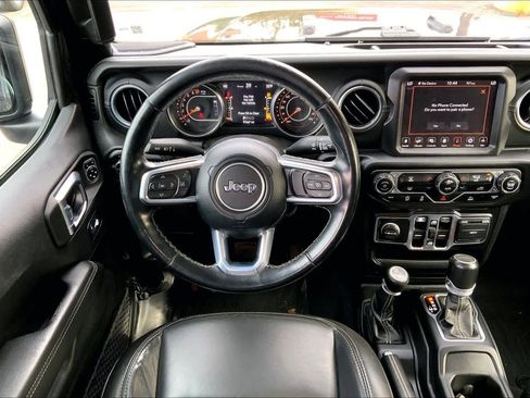 Used 2021 Jeep Gladiator Overland image 5