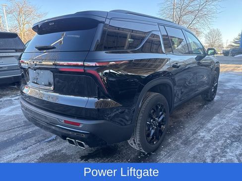 Used 2026 Chevrolet Traverse LT w/ Midnight/Sport Edition image 6