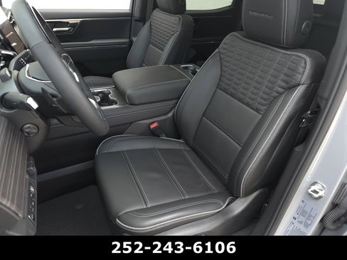 Used 2024 GMC Sierra EV Denali image 10