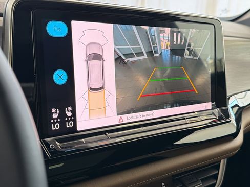New 2026 Volkswagen Atlas Cross Sport SE FWD image 25