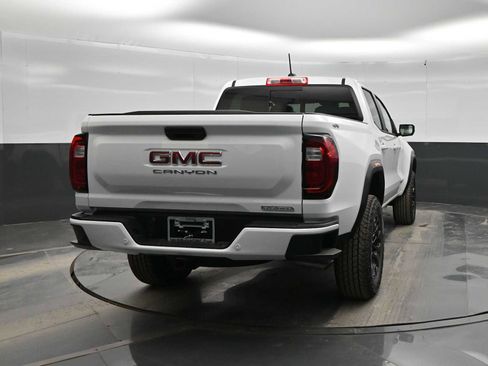 New 2026 GMC Canyon Elevation image 6