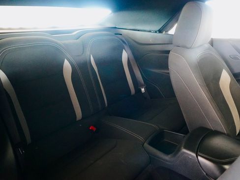 Used 2018 Chevrolet Camaro SS image 8