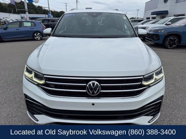 Used 2022 Volkswagen Tiguan SEL R-Line AWD/4WD image 2