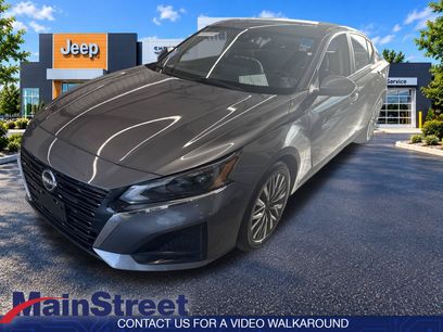 Used 2023 Nissan Altima 2.5 SV w/ SV Premium Package
