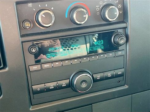 Used 2024 GMC Savana 2500 w/ Driver Convenience Package image 16