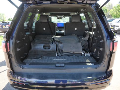 Certified 2024 Toyota Sequoia Platinum AWD/4WD image 18