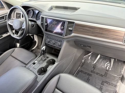 Used 2021 Volkswagen Atlas SE FWD image 18