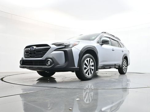 Certified 2025 Subaru Outback Premium w/ Popular Package #1A AWD/4WD image 32