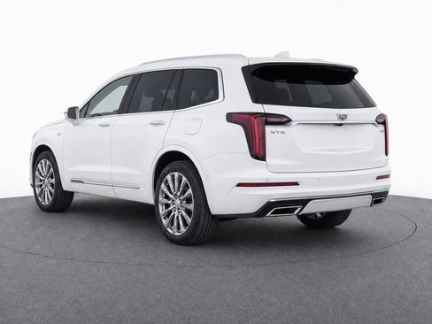 Certified 2024 Cadillac XT6 Premium Luxury w/ Technology Package FWD image 4
