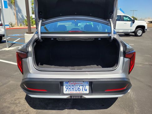 Used 2025 Kia K4 LXS image 27