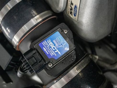 Used 2004 Ford Mustang Cobra image 12