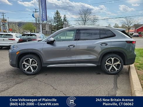 New 2026 Volkswagen Tiguan SE AWD/4WD image 25