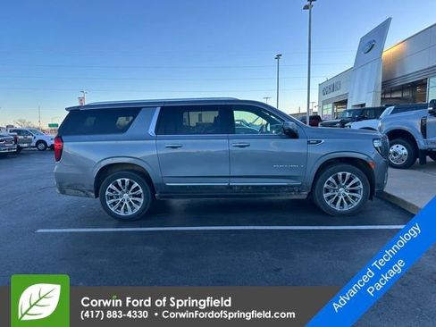 Used 2021 GMC Yukon XL Denali w/ Denali Premium Package image 2