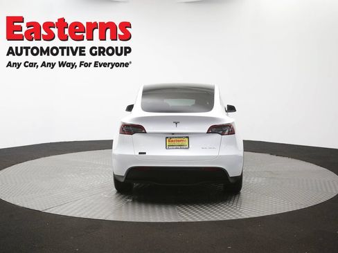 Used 2023 Tesla Model Y Long Range AWD/4WD image 32