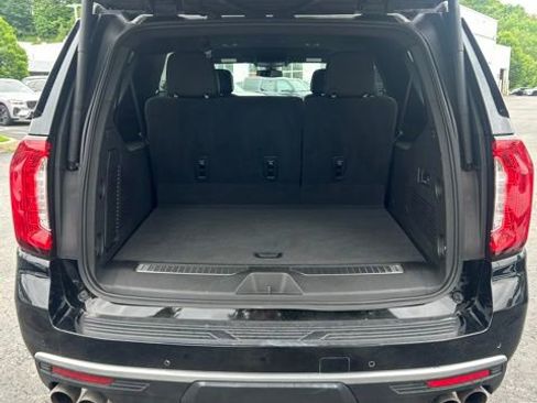 Used 2022 GMC Yukon XL Denali AWD/4WD image 15