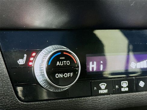 Used 2024 Mitsubishi Outlander SE image 22