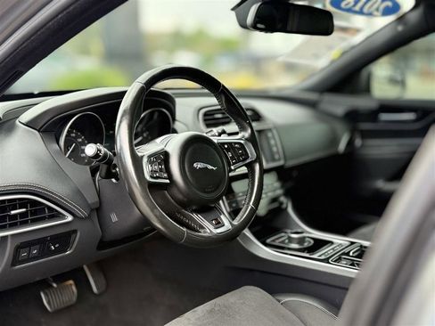 Used 2018 Jaguar XE S AWD/4WD image 18