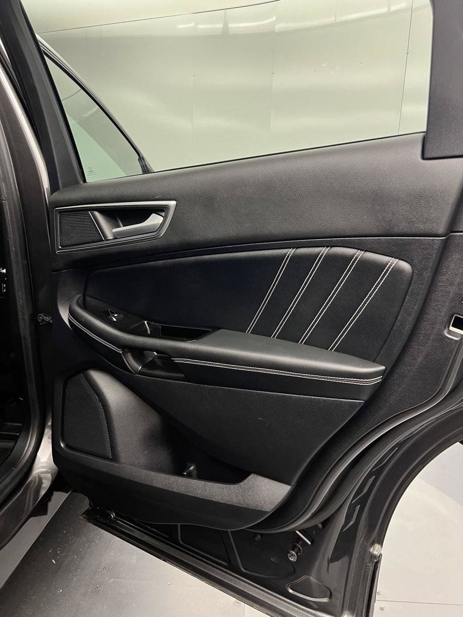 Used 2019 Ford Edge ST w/ Equipment Group 401A AWD/4WD image 27