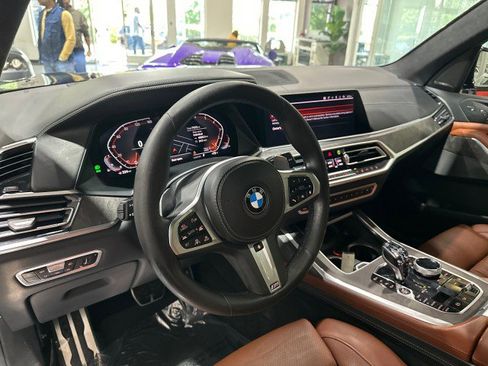 Used 2019 BMW X7 xDrive50i w/ M Sport Package AWD/4WD image 41