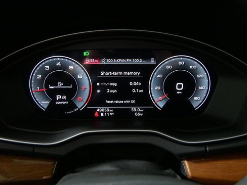 Used 2022 Audi Q5 2.0T Premium Plus AWD/4WD image 32