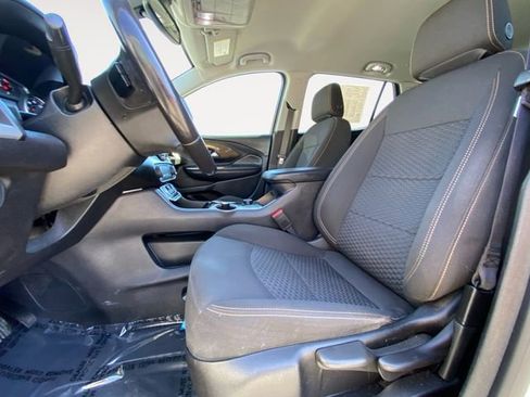 Used 2019 GMC Terrain SLE image 9