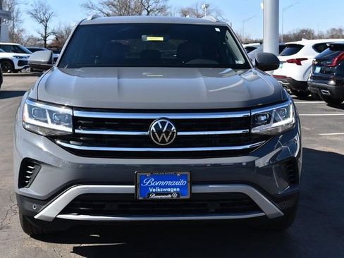Certified 2022 Volkswagen Atlas Cross Sport SE w/ Panoramic Sunroof Package image 4