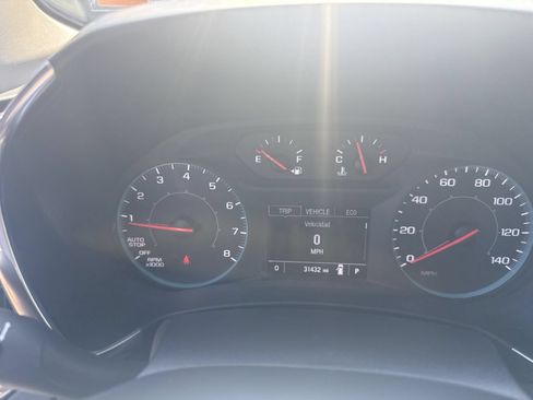 Used 2023 Chevrolet Equinox LS FWD image 8