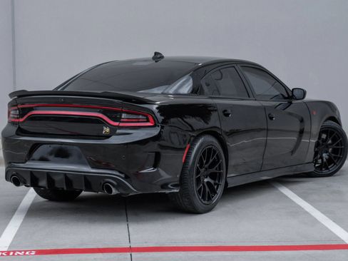 Used 2022 Dodge Charger Scat Pack w/ Dynamics Package RWD image 8
